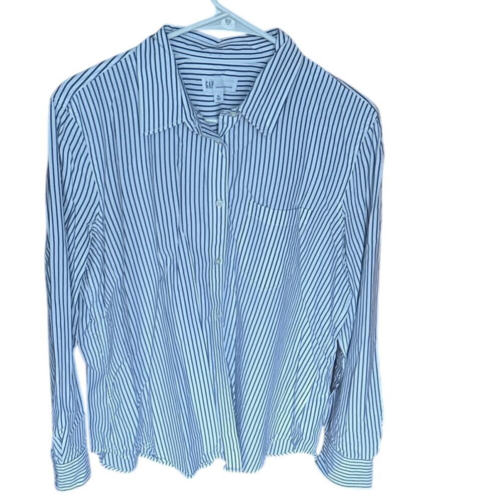 GAP Women’s Fitted Boyfriend Shirt – Blue & White Stripe, Size XL